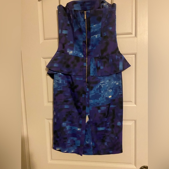 Karen Millen Blue Multi Peplum Dress size 6 - Picture 3 of 7
